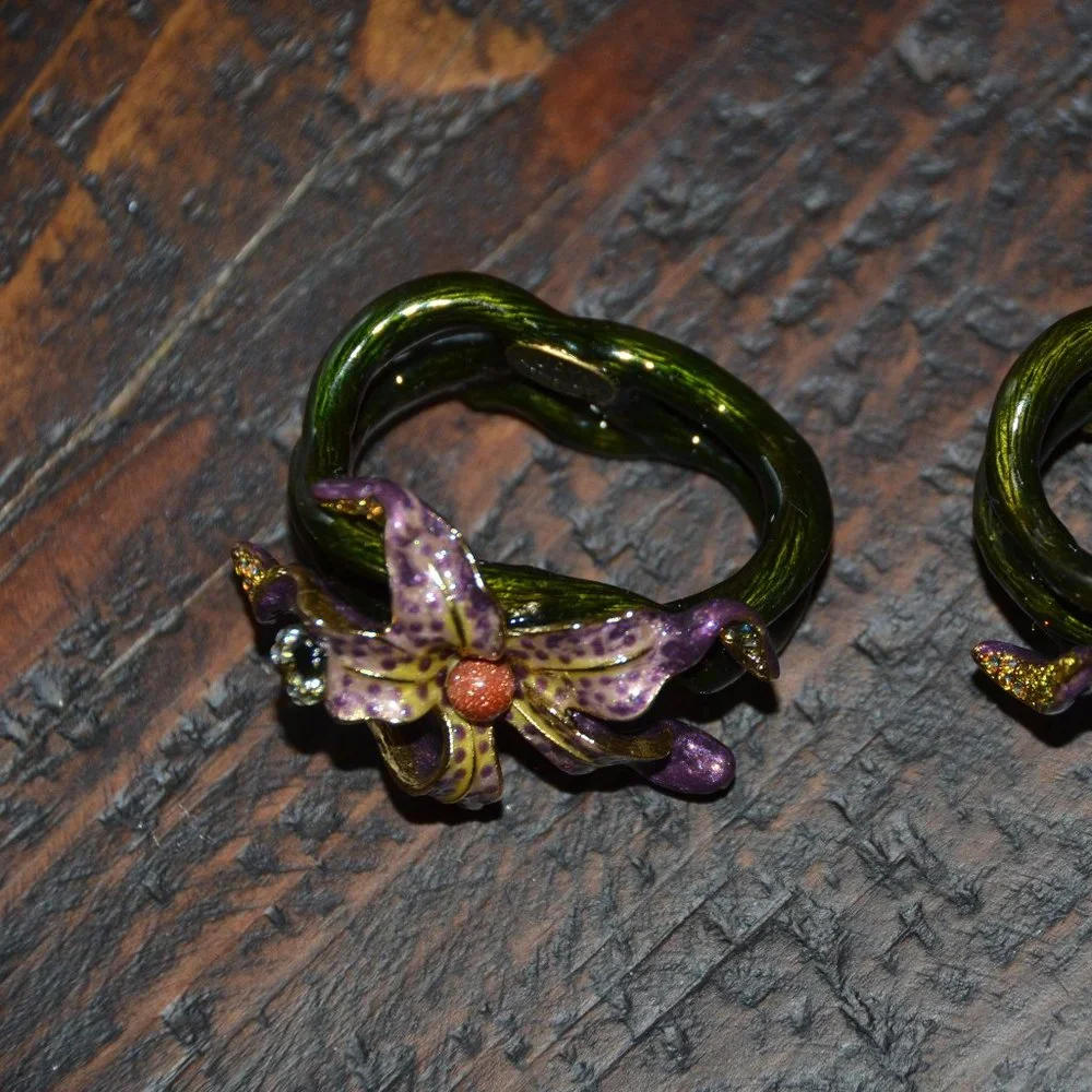 RARE LUXURY JAY STRONGWATER LILY FLOWER FLORAL CRYSTAL ENAMEL NAPKIN RING HOLDER